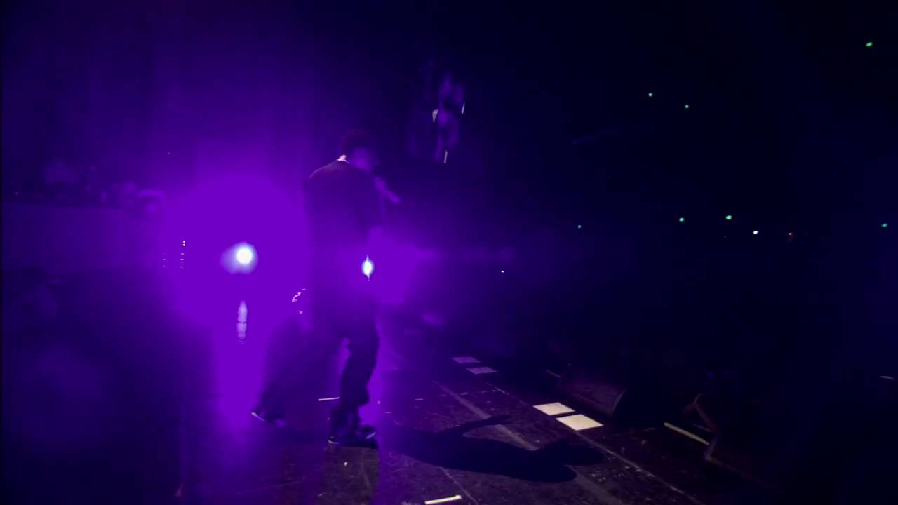 DJ Hero - JAY Z and EMINEM Renegade Performance from Activision